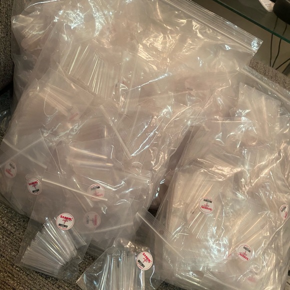 💅🏼 BIG BAGS!! NWT acrylic coffin nails - Picture 2 of 5